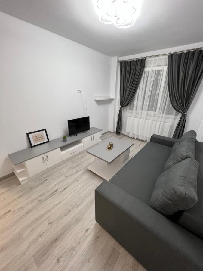 Sunny Accommodation Сучеава Екстериор снимка