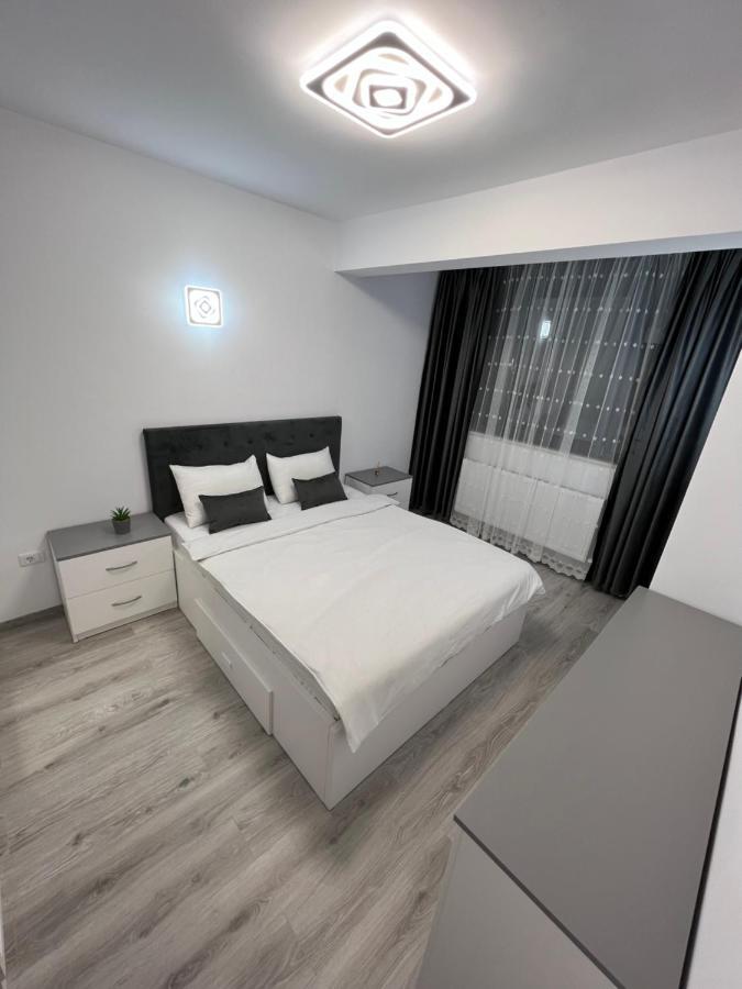 Sunny Accommodation Сучеава Екстериор снимка